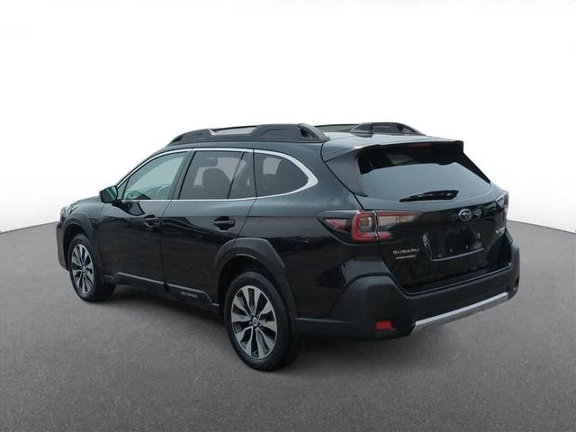 Photo of 2023 Crystal Black Silica Subaru Outback