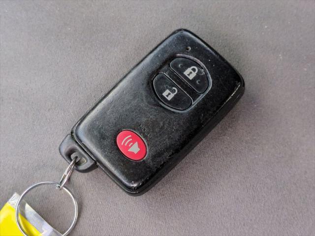 Photo of 2010 Black Toyota Prius