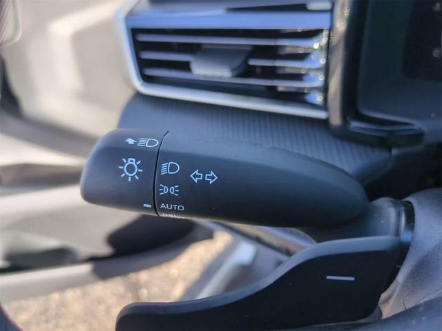 Photo of 2025 Ice Cap Toyota Camry