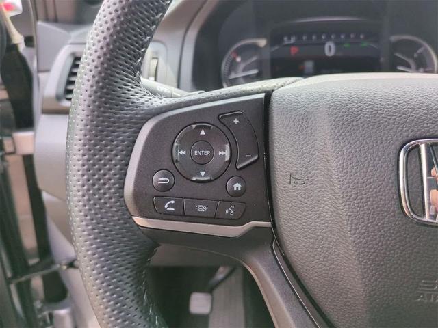 Photo of 2022 Lunar Silver Metallic Honda Passport