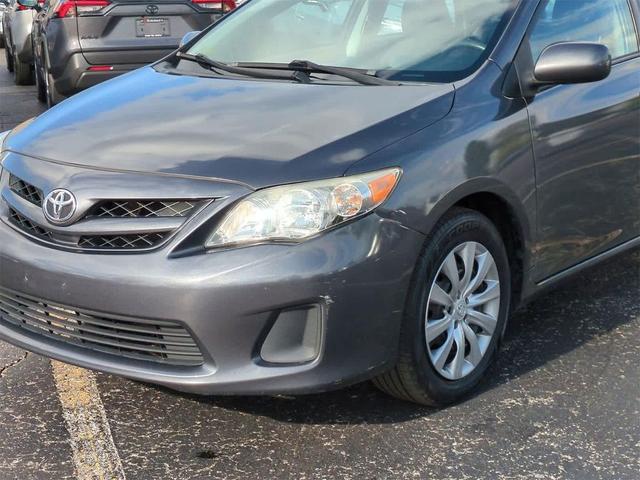 Photo of 2012 Magnetic Gray Metallic Toyota Corolla