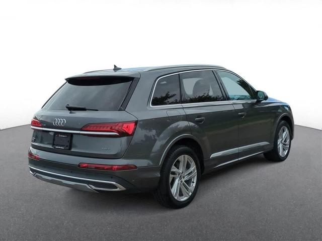 Photo of 2021 Samurai Gray Metallic Audi Q7