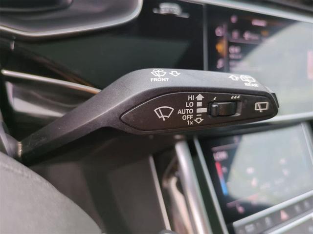 Photo of 2021 Samurai Gray Metallic Audi Q7