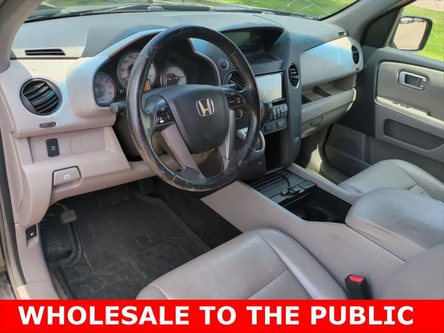 Photo of 2011 Crystal Black Pearl Honda Pilot