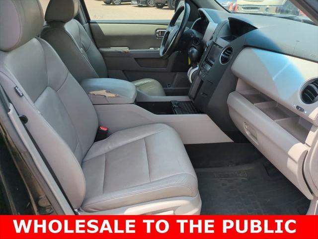Photo of 2011 Crystal Black Pearl Honda Pilot