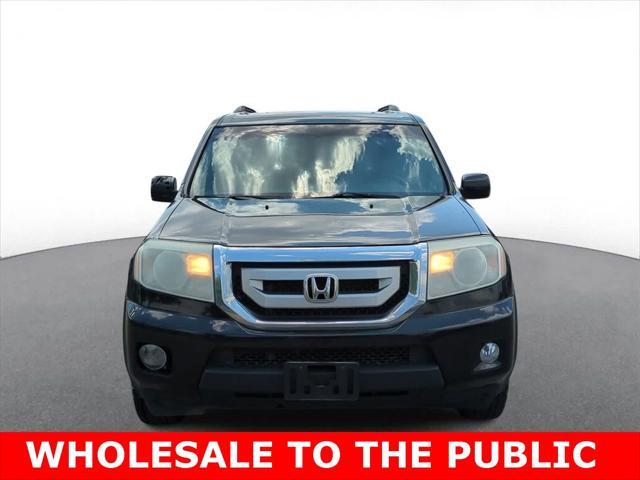 Photo of 2011 Crystal Black Pearl Honda Pilot