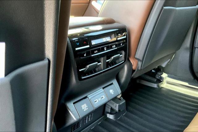 Photo of 2023 Majestic Black Pearl Acura MDX