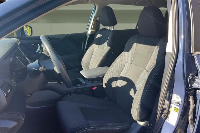 Photo of 2023 Cosmic Blue Pearl Subaru Outback