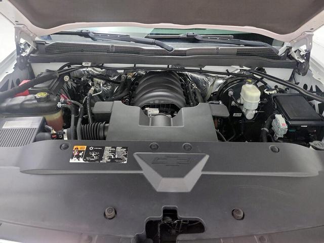 Photo of 2015 White Chevrolet Silverado 1500