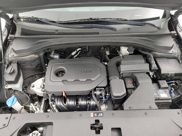 Photo of 2020 Gray Hyundai SANTA FE