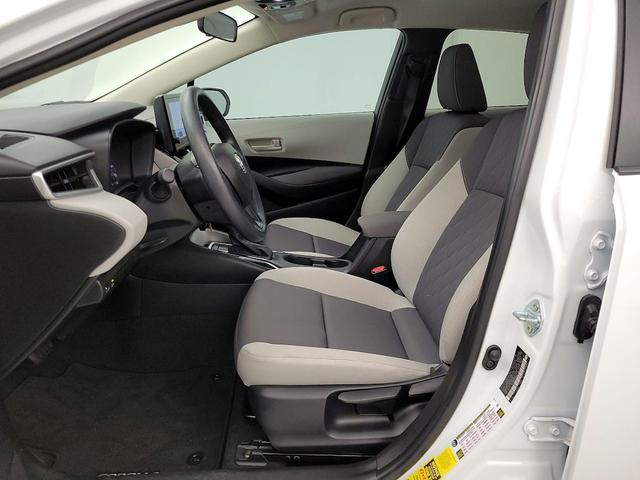 Photo of 2024 White Toyota Corolla