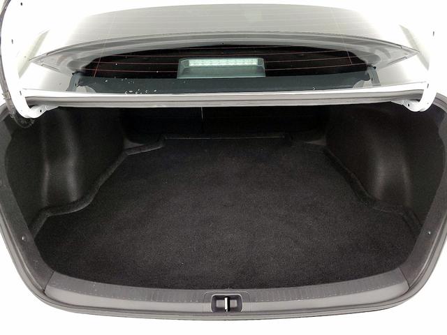 Photo of 2024 White Toyota Corolla
