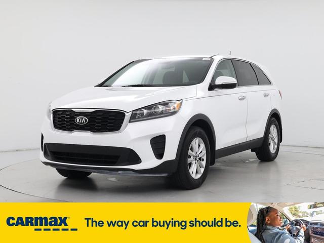 Photo of 2019 White Kia Sorento