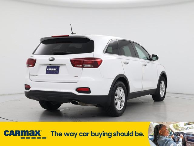 Photo of 2019 White Kia Sorento