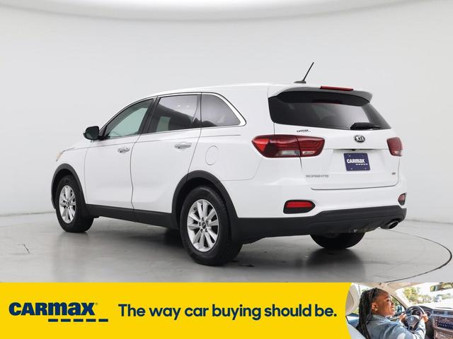 Photo of 2019 White Kia Sorento
