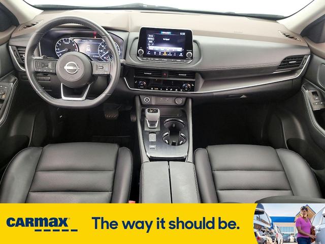 Photo of 2023 Gray Nissan Rogue