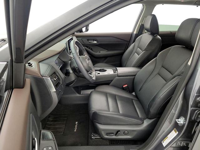 Photo of 2023 Gray Nissan Rogue