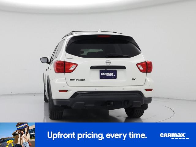Photo of 2020 White Nissan Pathfinder