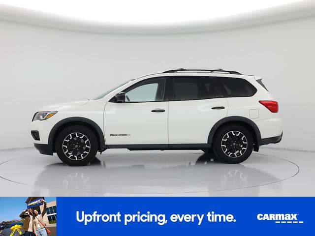 Photo of 2020 White Nissan Pathfinder