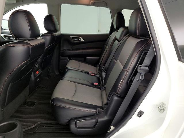 Photo of 2020 White Nissan Pathfinder