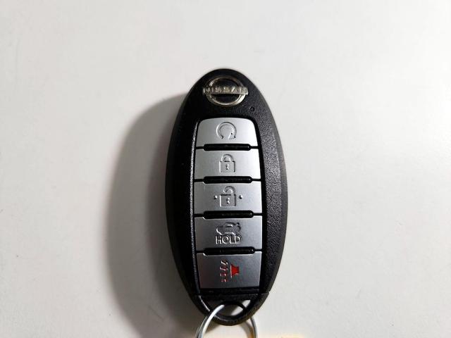 Photo of 2023 Gray Nissan Altima
