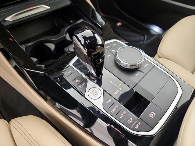 Photo of 2022 White BMW X3