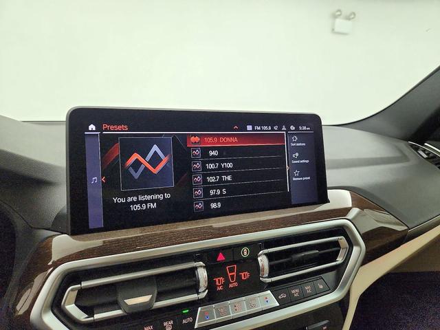 Photo of 2022 White BMW X3