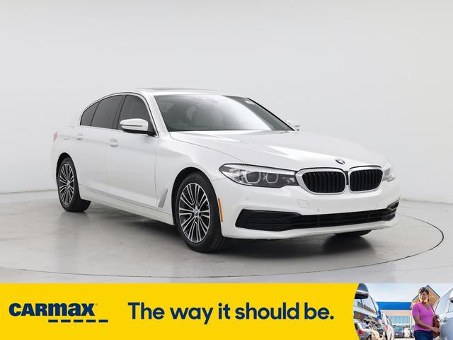 2019 BMW 530