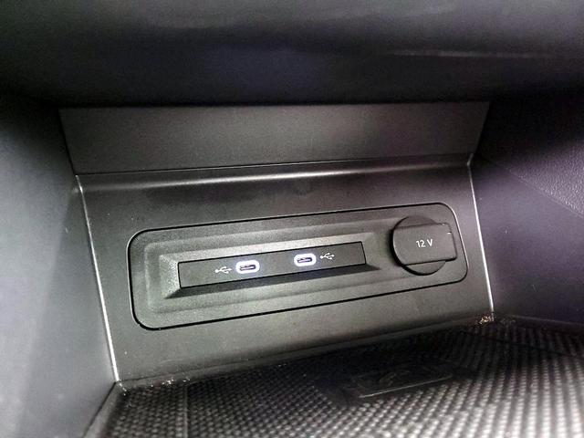 Photo of 2021 White Volkswagen Atlas Cross Sport