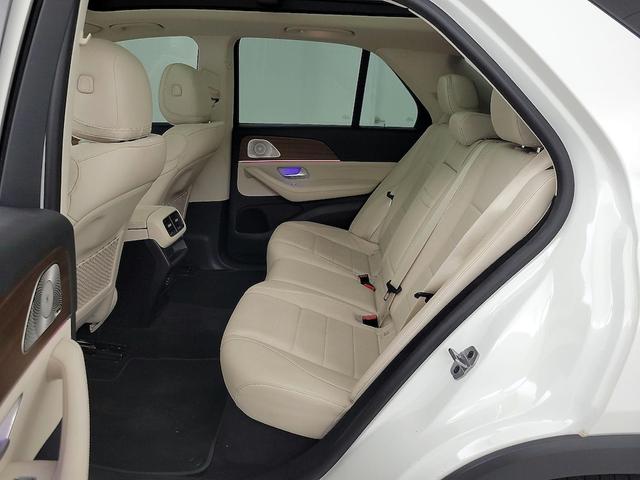 Photo of 2023 White Mercedes-Benz GLE 350