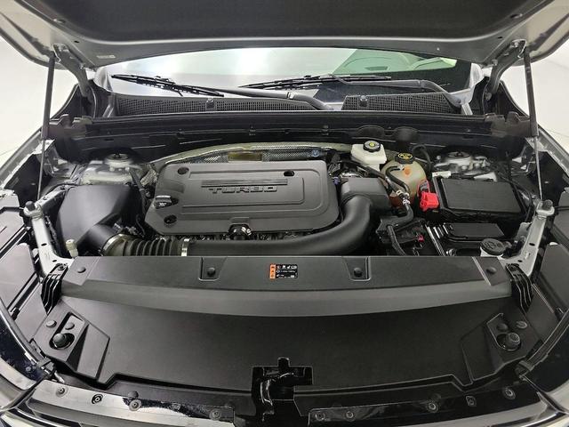 Photo of 2023 Silver Buick Envision