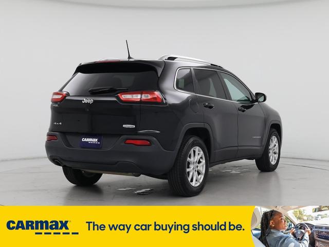 Photo of 2017 Black Jeep Cherokee