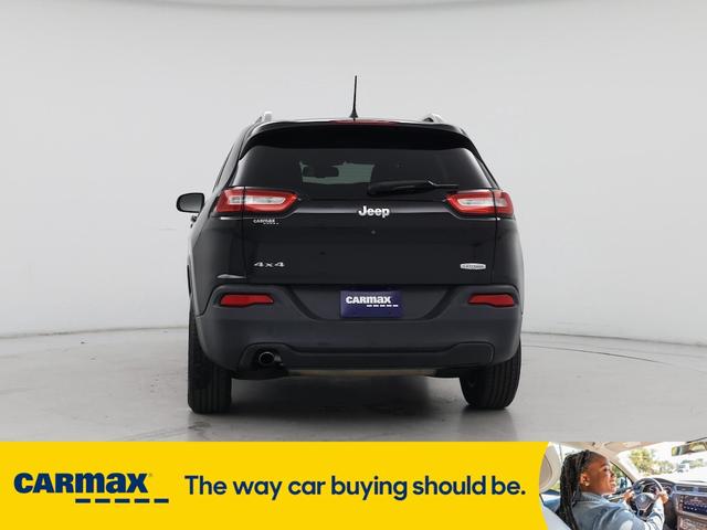Photo of 2017 Black Jeep Cherokee