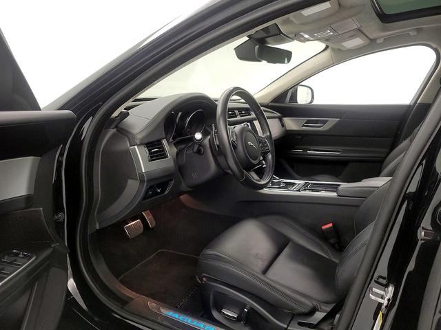 Photo of 2019 Black Jaguar XF