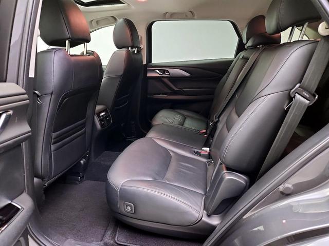 Photo of 2023 Gray Mazda CX-9