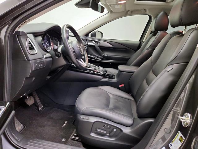 Photo of 2023 Gray Mazda CX-9