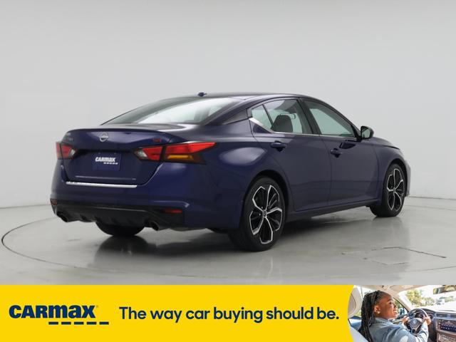 Photo of 2023 Blue Nissan Altima