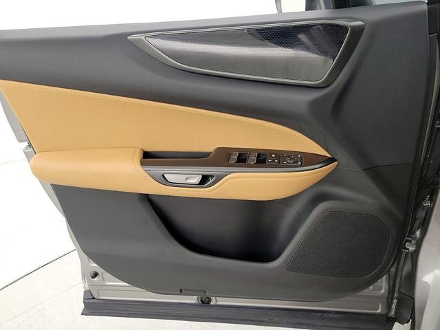 Photo of 2025 Gray Lexus NX 250