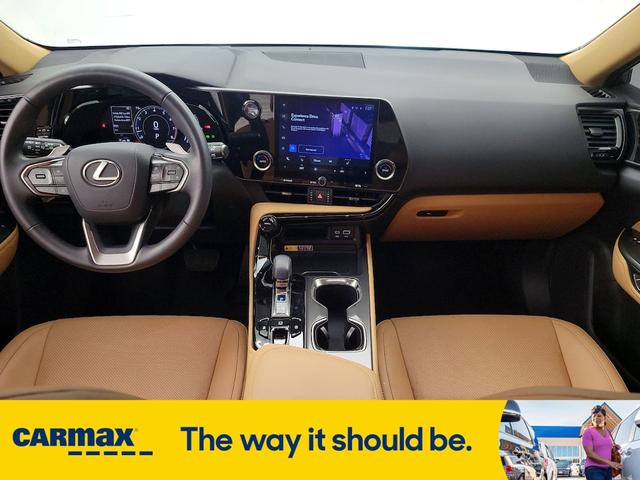 Photo of 2025 Gray Lexus NX 250