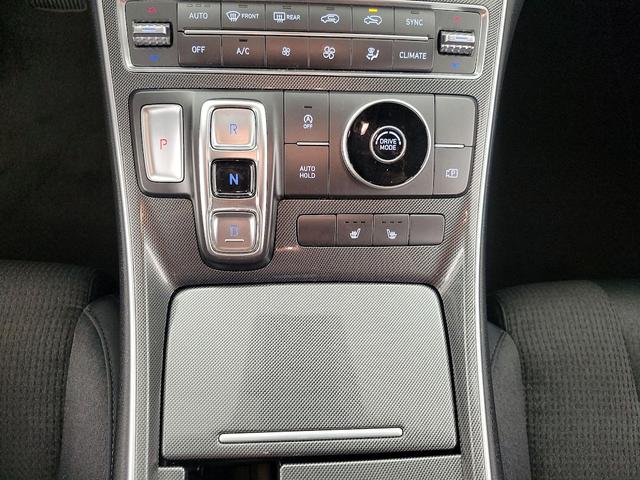 Photo of 2023 Red Hyundai SANTA FE