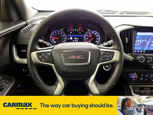Photo of 2022 White GMC Terrain
