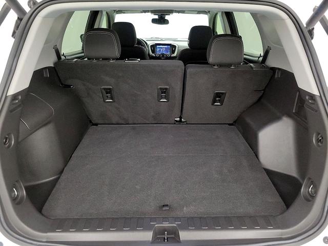 Photo of 2022 White GMC Terrain