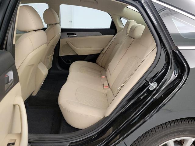 Photo of 2019 Black Hyundai SONATA