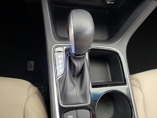 Photo of 2019 Black Hyundai SONATA