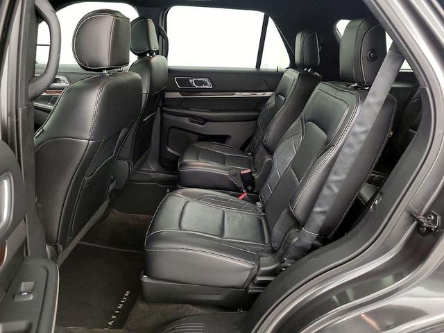 Photo of 2017 Gray Ford Explorer