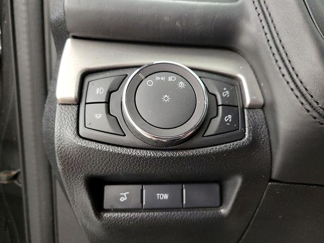 Photo of 2017 Gray Ford Explorer