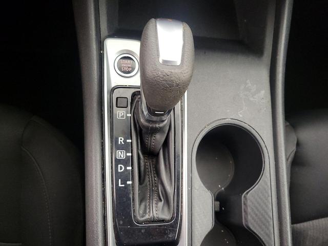 Photo of 2019 Silver Nissan Altima