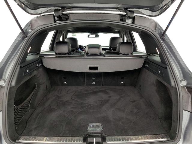 Photo of 2019 Gray Mercedes-Benz GLC 300