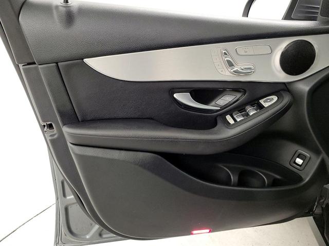 Photo of 2019 Gray Mercedes-Benz GLC 300