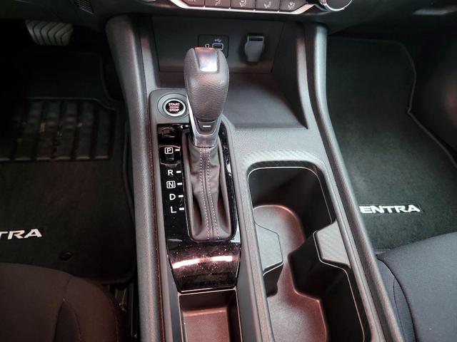 Photo of 2022 Gray Nissan Sentra